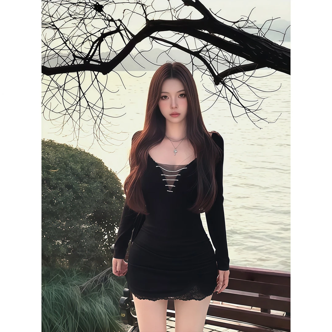 性感纯欲风蕾丝拼接连衣裙女秋冬季新款设计感收腰显瘦包臀短裙子