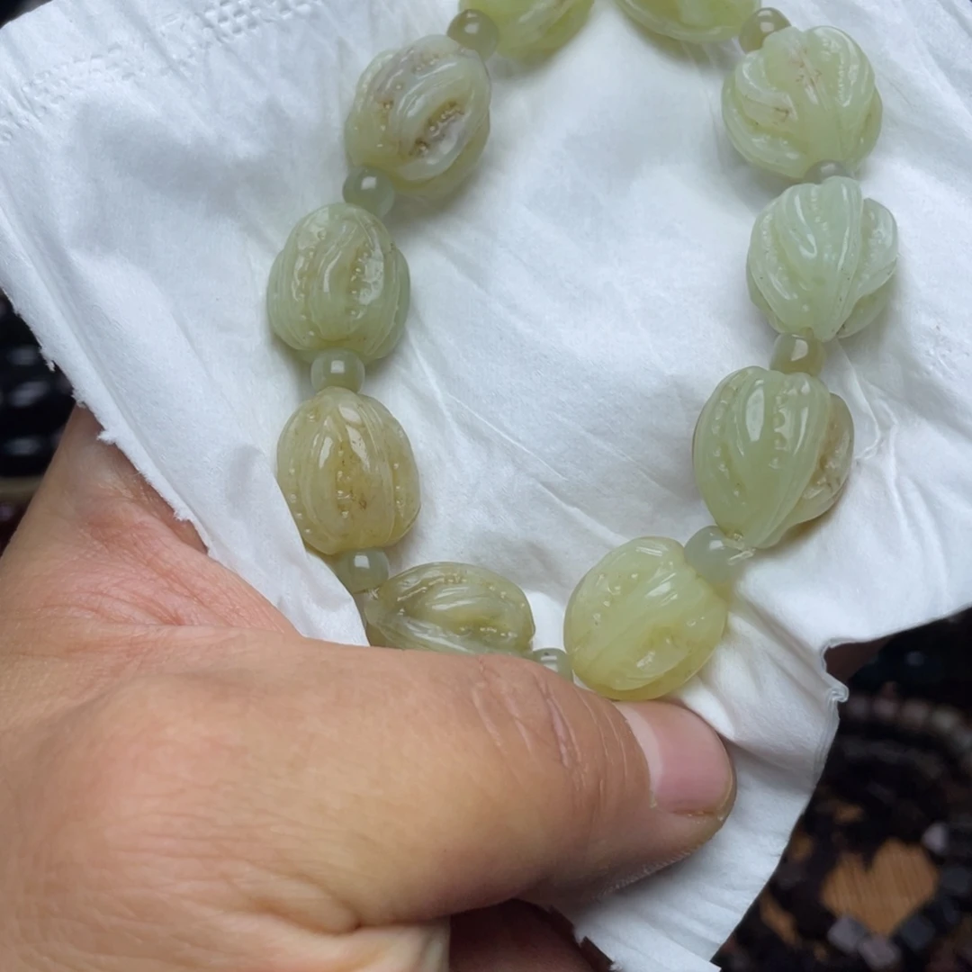 岫岩老玉（透闪石质玉）未镶嵌颈饰19×16