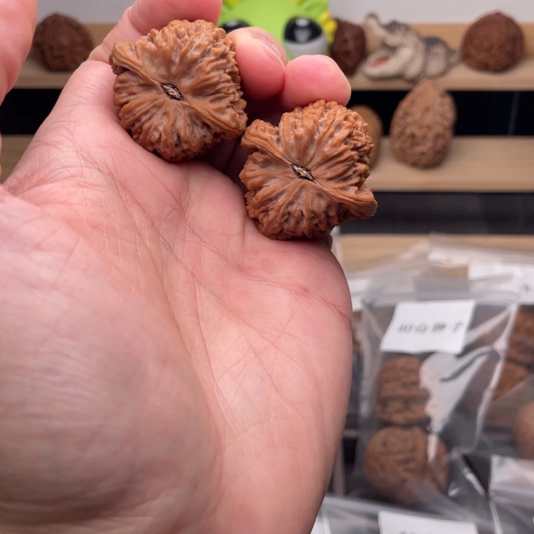 文玩核桃把件L***o36尺全品三角南疆石