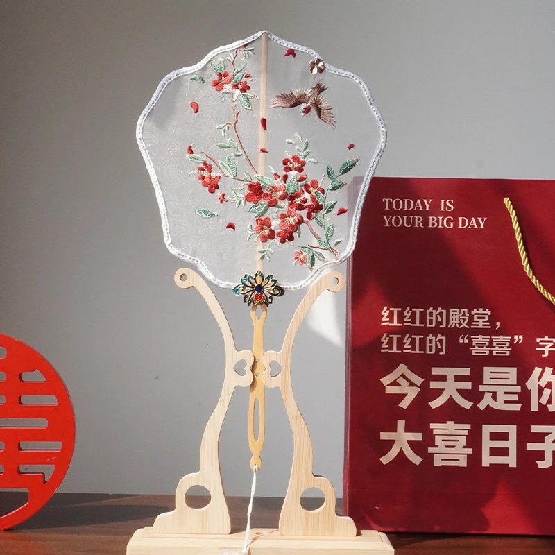 古典美新娘结婚团扇古风汉服唐风旗袍扇子拍摄道具刺绣宫扇礼物