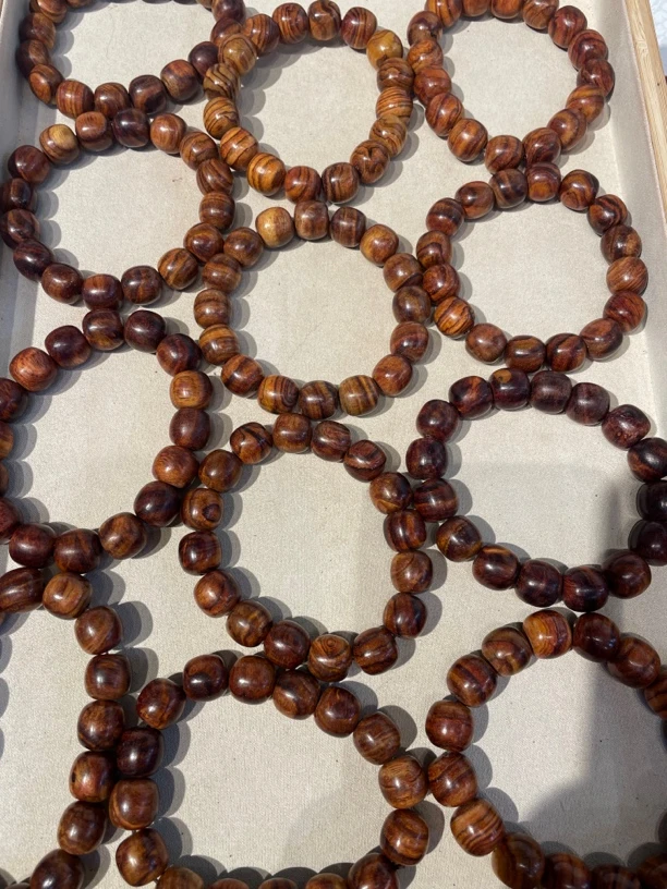 1.3✖️1.4海南黄花梨老油梨素圈手串