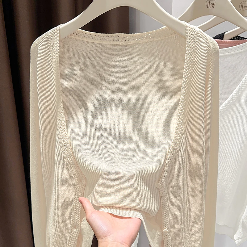 时尚V领短款长袖外搭防晒针织外套2025新款爆款配吊带外搭开衫女