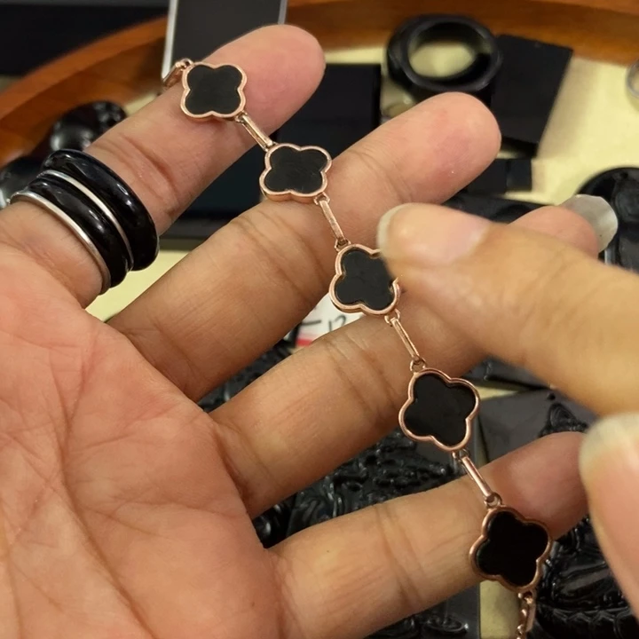 翡翠手链未镶嵌墨翠