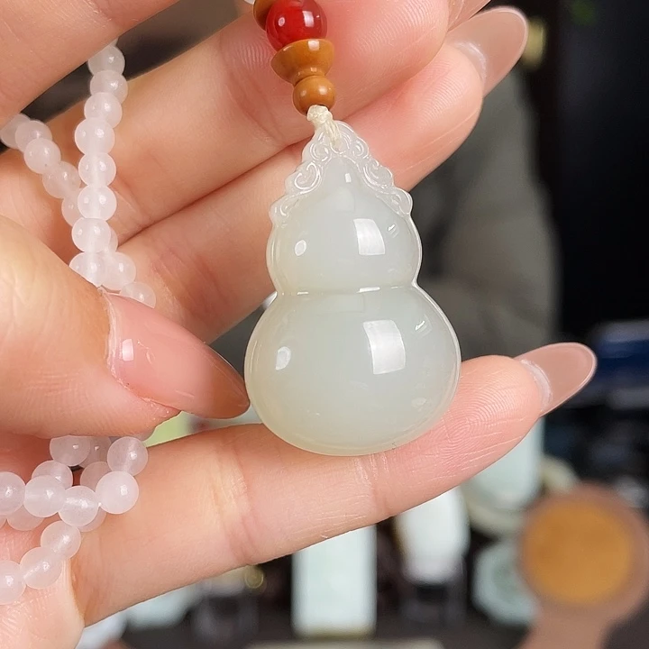 和田玉未镶嵌颈饰定制发货