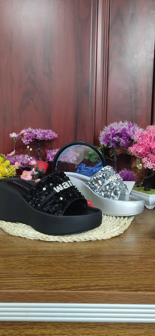 缘缘坡跟夏季一字拖女鞋C08