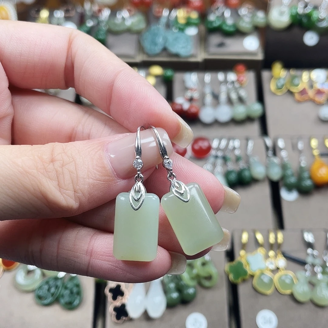 和田玉银S925镶嵌耳饰