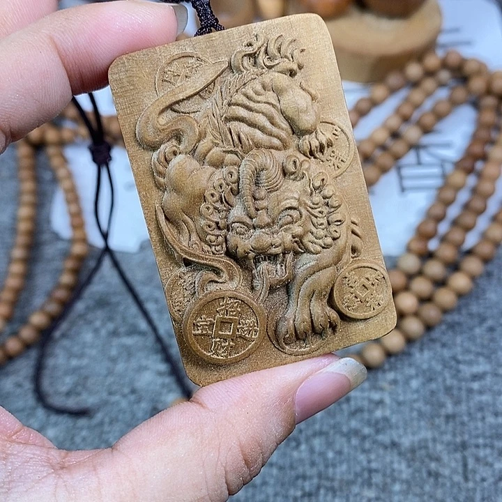 檀香木手串/手链老山檀香雕刻貔貅吊坠