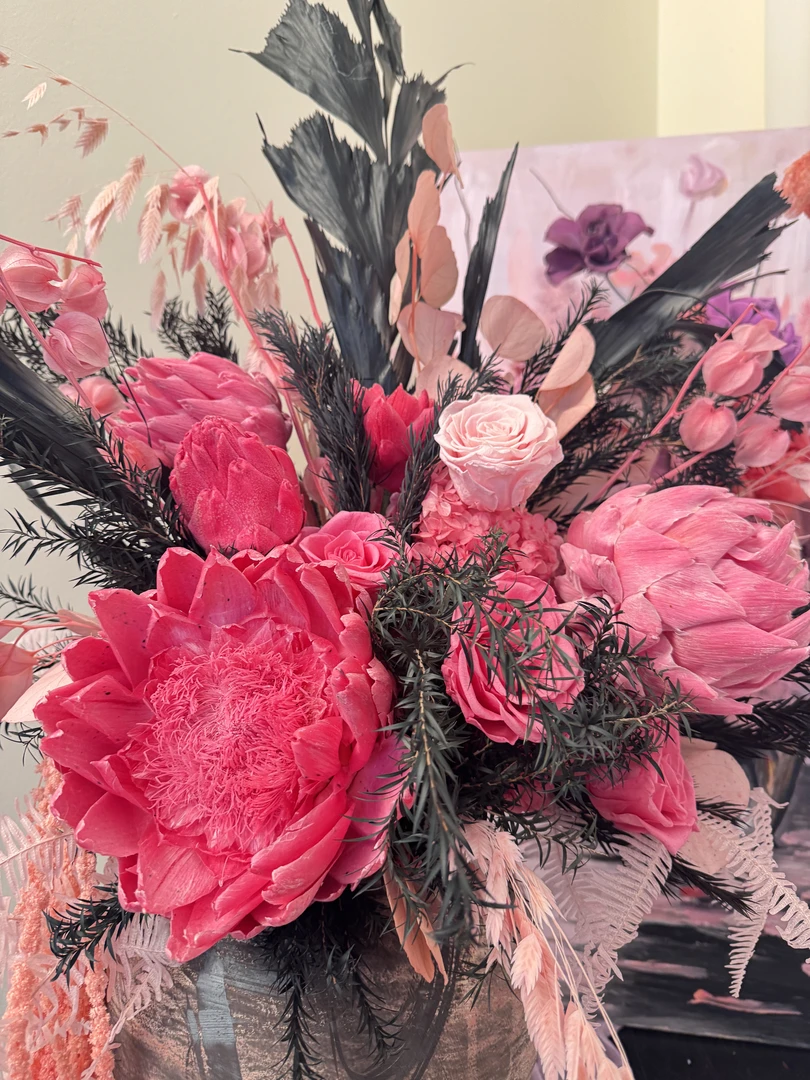 荒漠玫瑰  永生芍药苔藓造景餐桌花