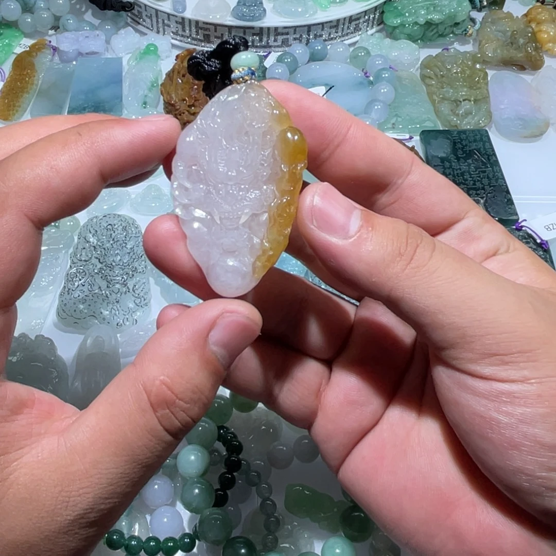 翡翠未镶嵌颈饰天然