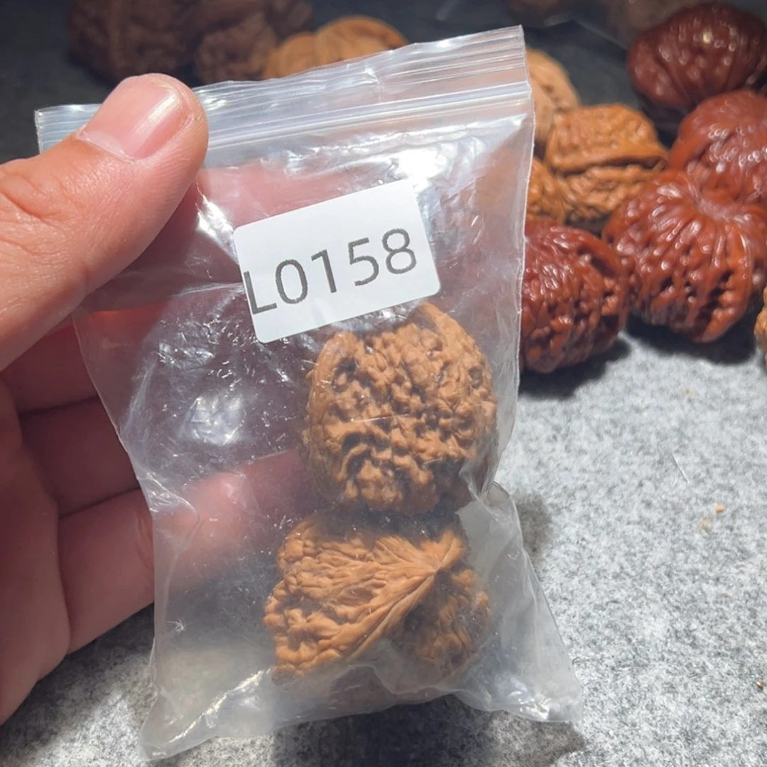 文玩核桃吊坠南疆