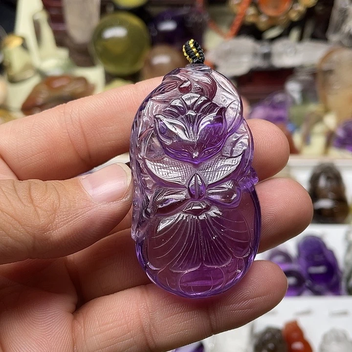 紫晶颈饰未镶嵌狐狸