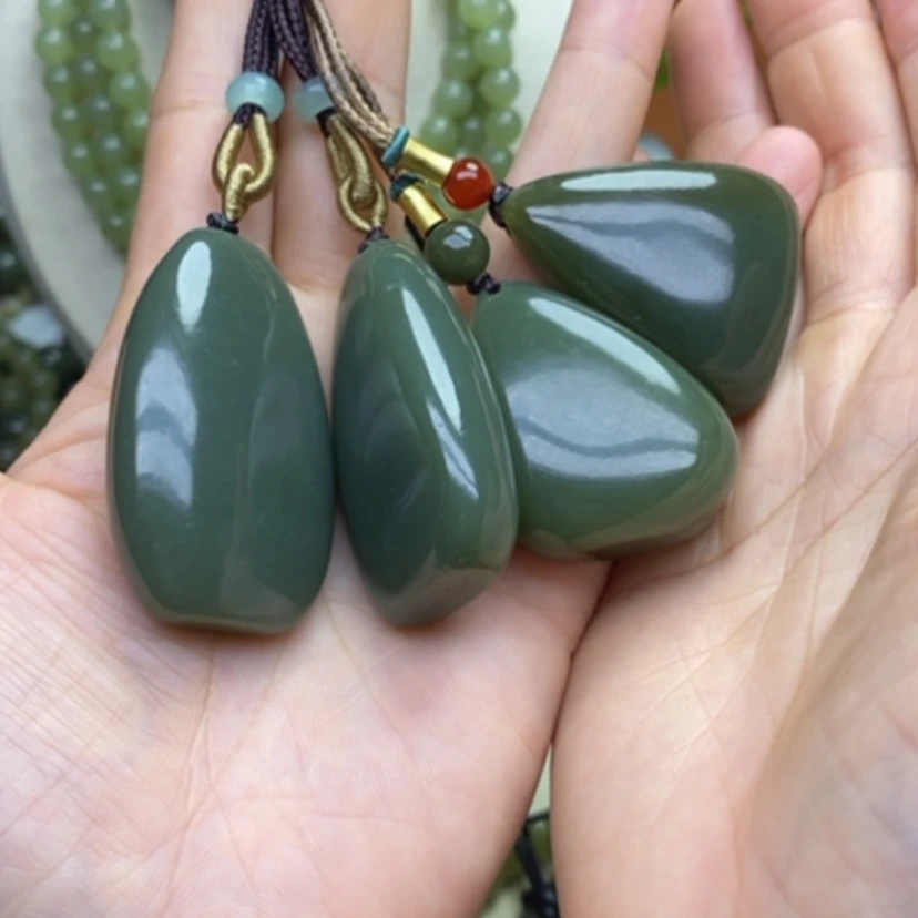 【闪购商品】未镶嵌和田玉挂件爱*