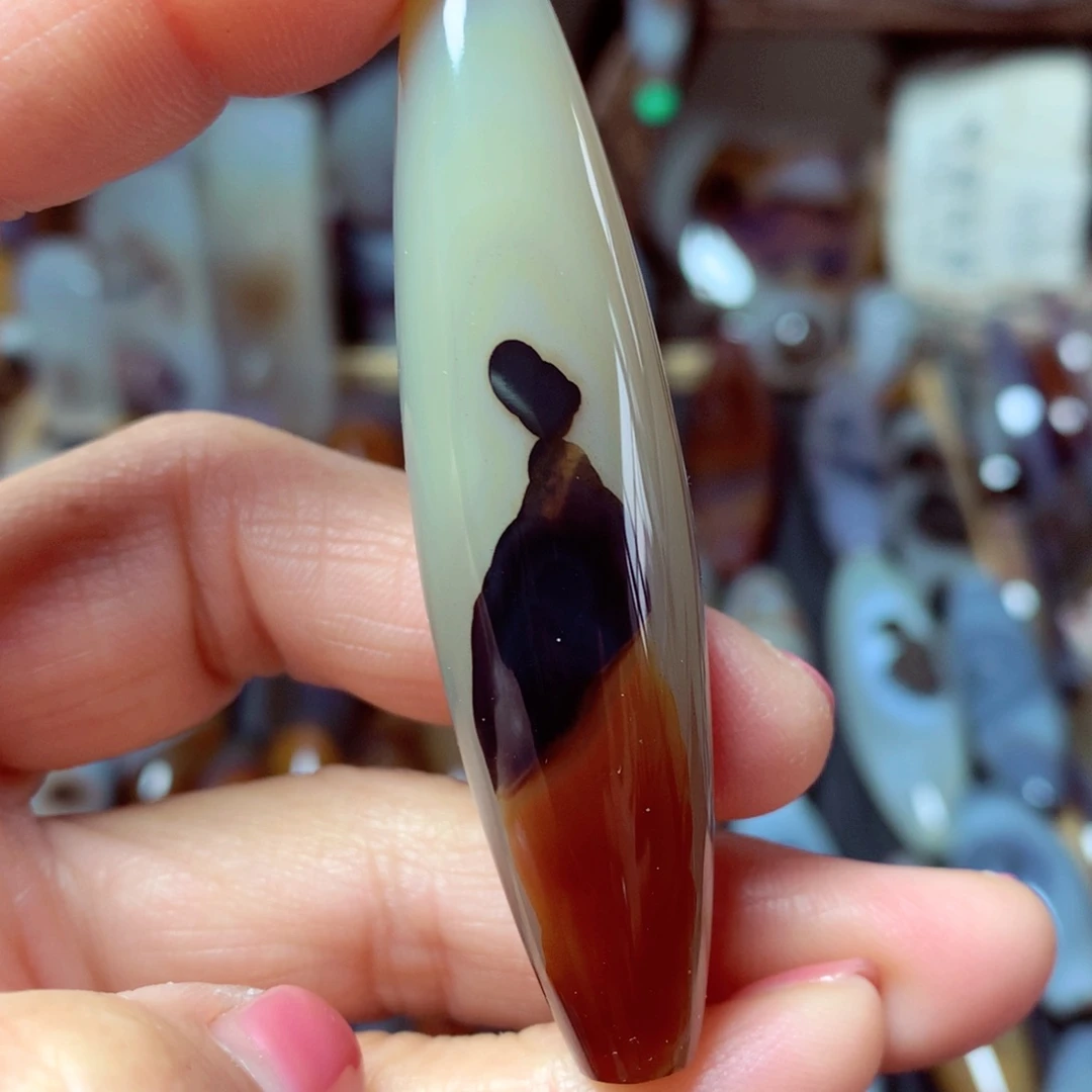 玛瑙/玉髓颈饰未镶嵌