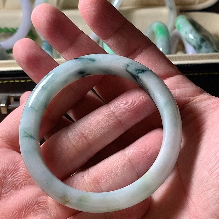 翡翠未镶嵌颈饰59.7圈