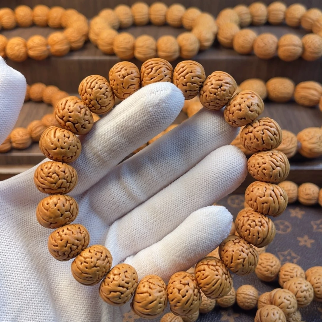 桃核吊坠树王纽扣