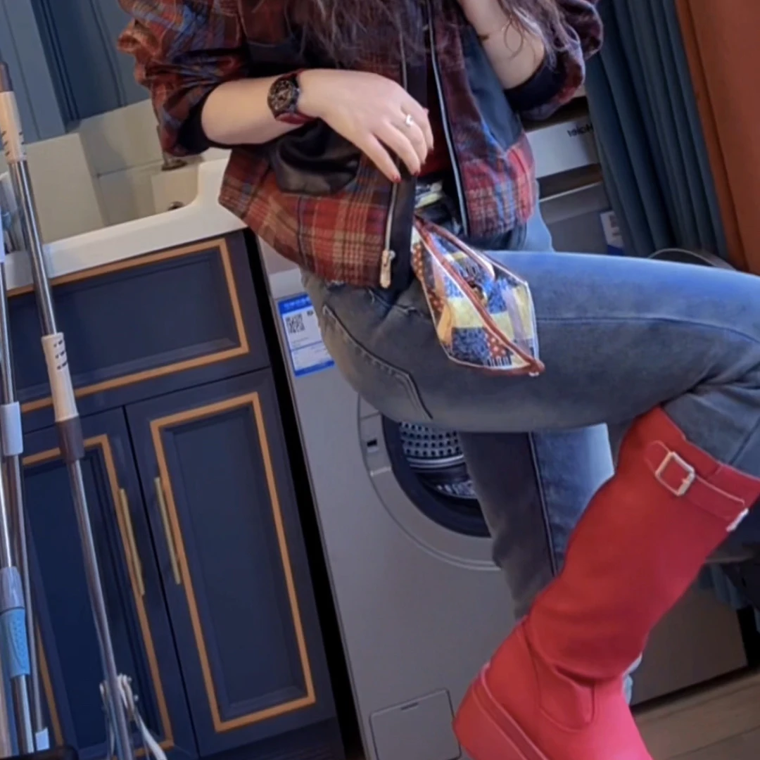 女冬季加厚牛仔裤百搭长裤休闲直筒裤显瘦裤子