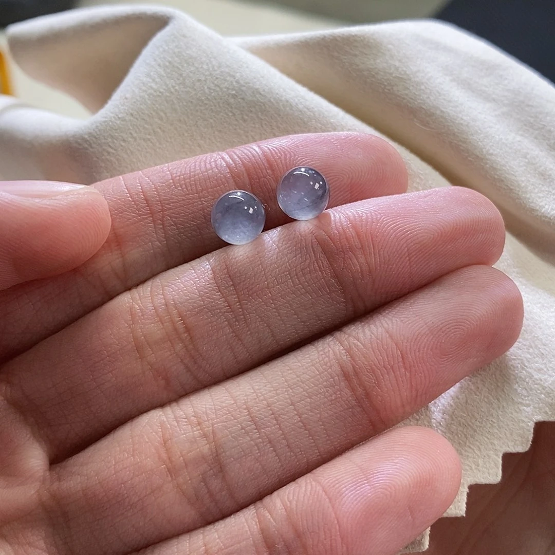 翡翠挂件未镶嵌一对黑冰