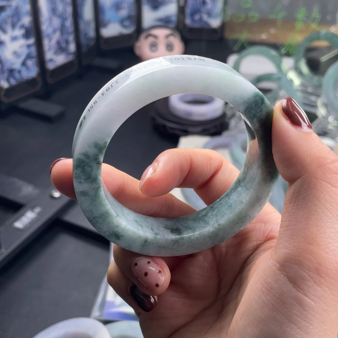 定制翡翠未镶嵌纹裂漏