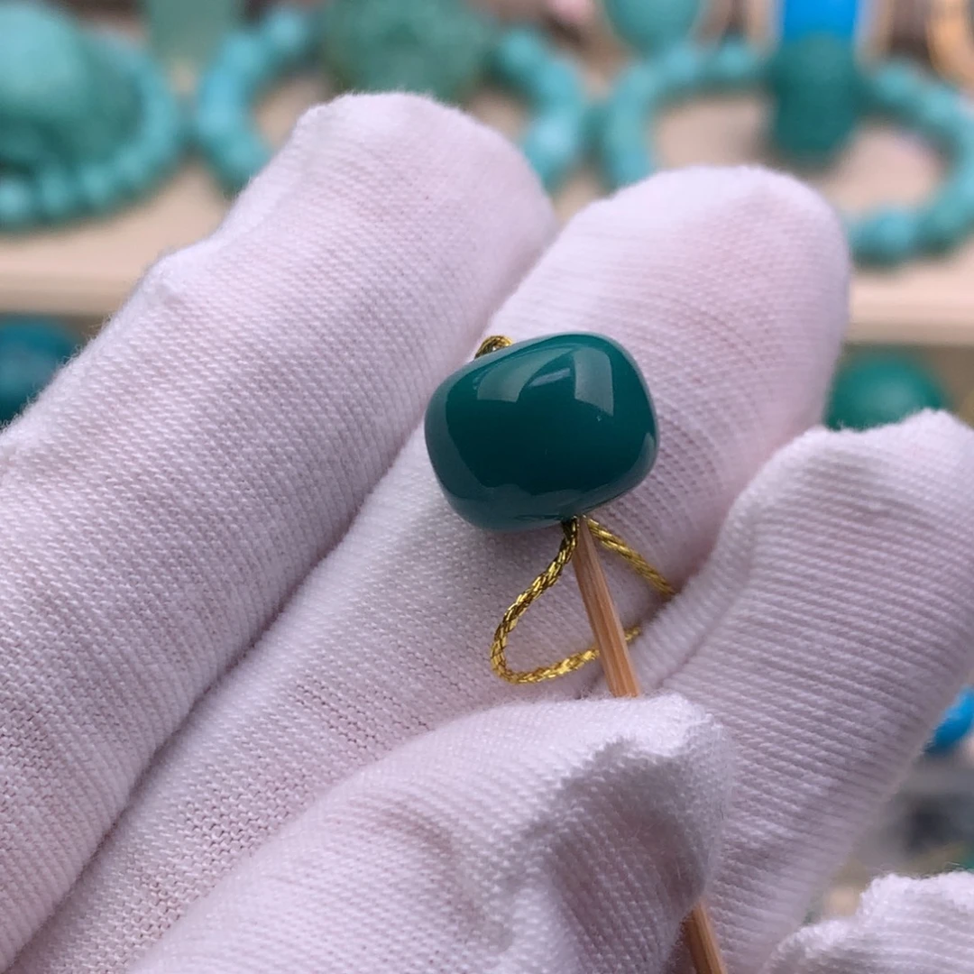 绿松石未镶嵌珠宝奇石11.6