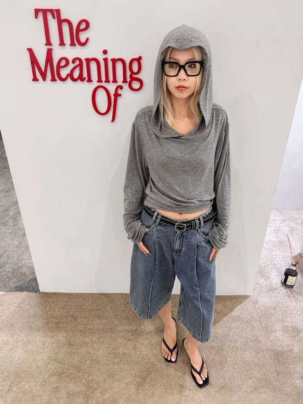 SANSTORE THE MEANING OF 连帽长袖T恤短款时尚百搭修身 25春夏