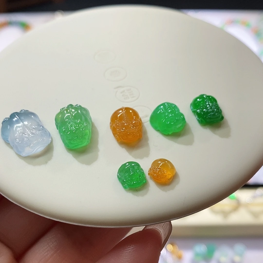 裸石翡翠多样性发其一