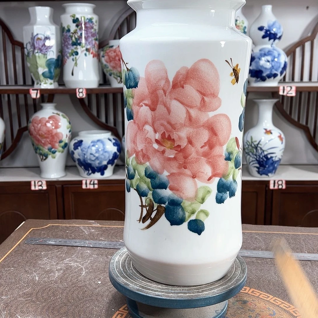 摆件景德镇陶瓷书红牡花