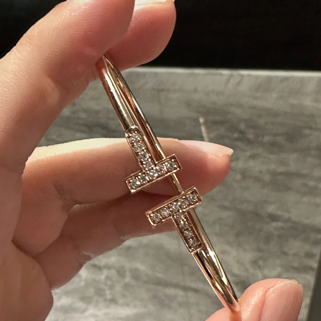 18k金天然钻石双t手镯