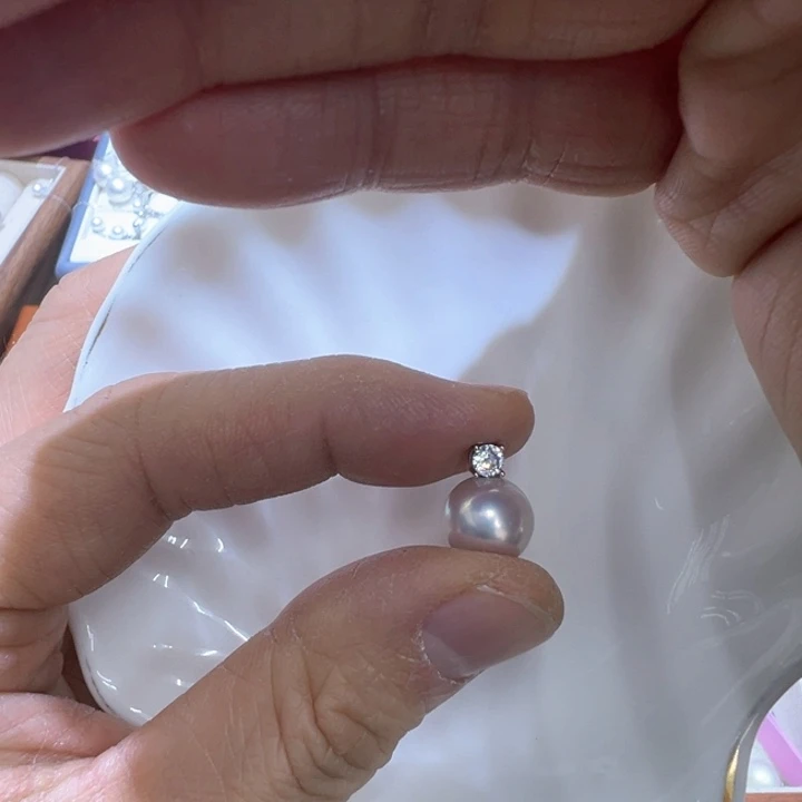 淡水珍珠吊坠(赠链)银S925镶嵌I****n