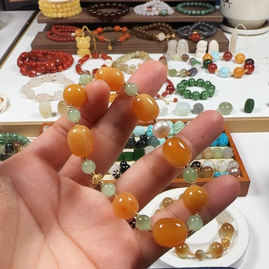 蜜蜡18K金镶嵌手链