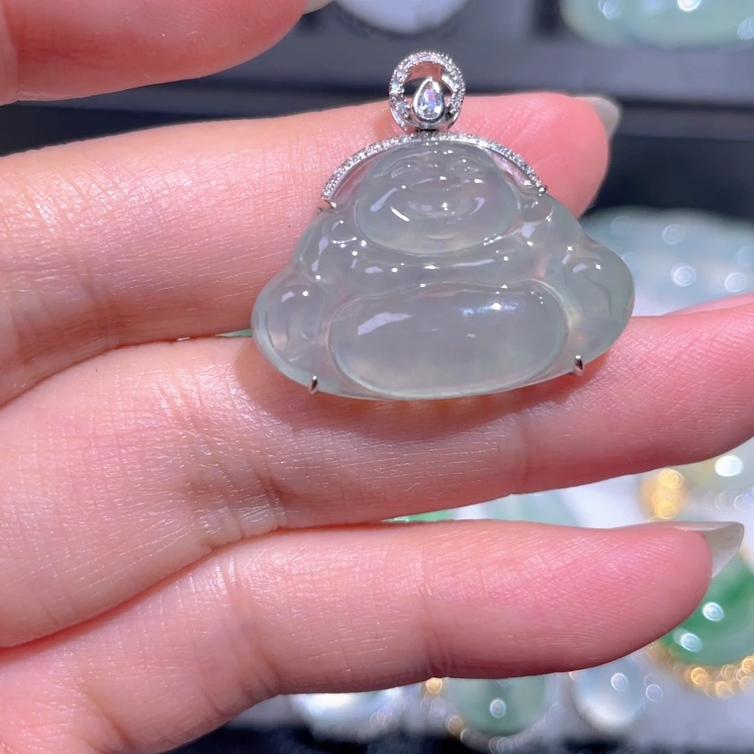 颈饰18K金镶嵌翡翠翡翠