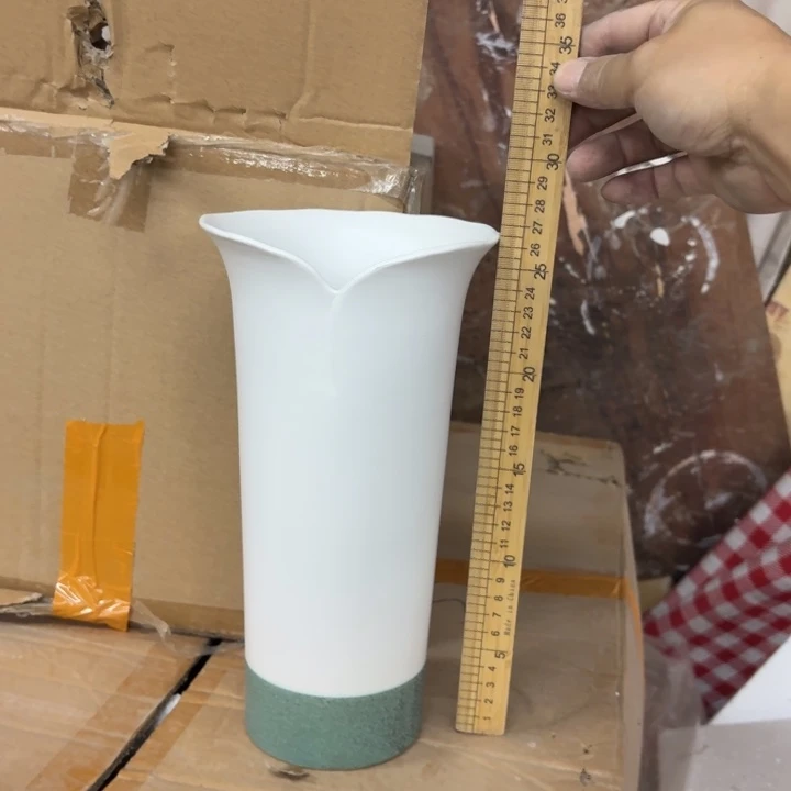 微瑕青花瓷器值得购买