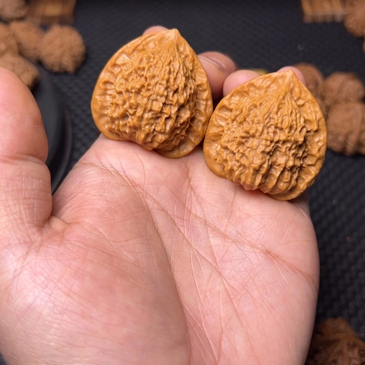 文玩核桃吊坠关关公子帽