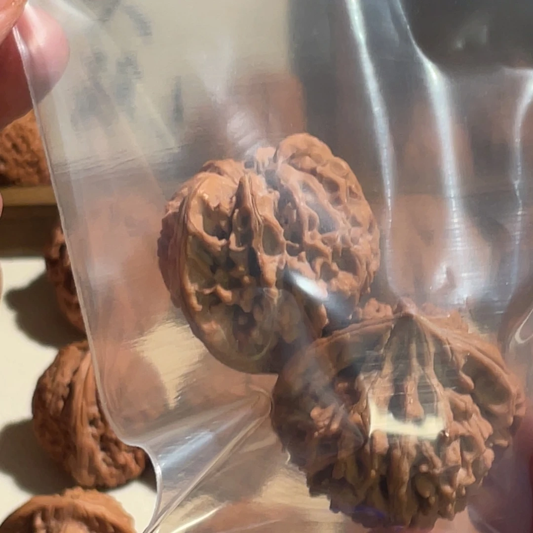 香***斯41龙门涧文玩核桃xxzx