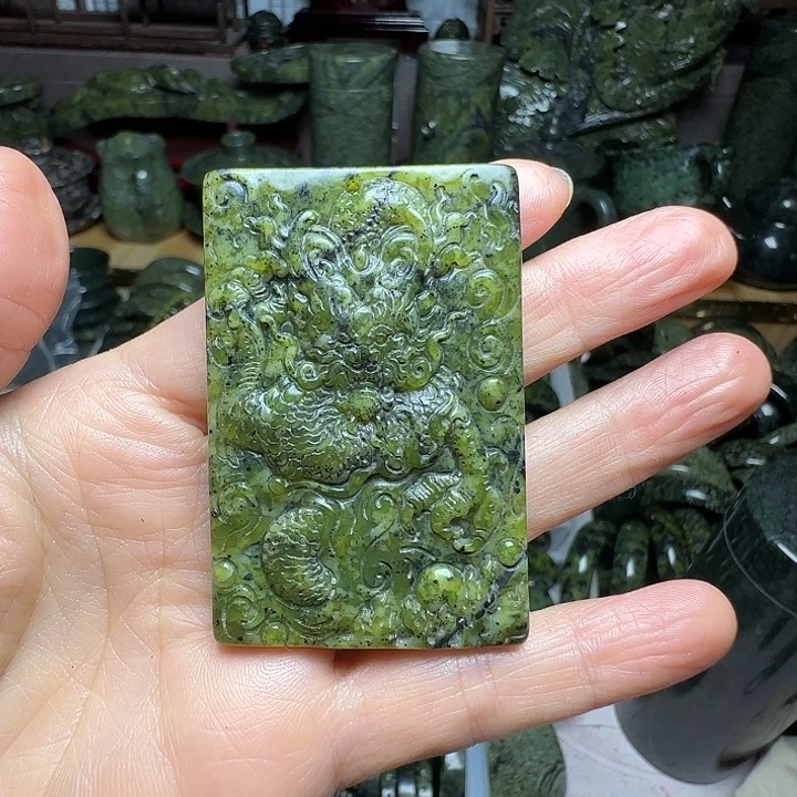 未镶嵌蛇纹石玉龙牌黄翠