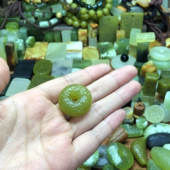 未镶嵌岫玉吊坠Z***✨