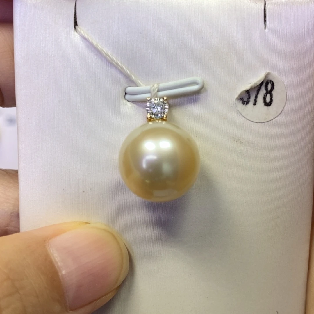 18K金镶嵌吊坠(不含链)海水珍珠浅金无暇13-14mm