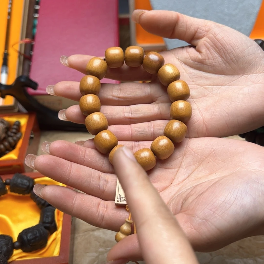 大叶紫檀（黑酸枝木类）