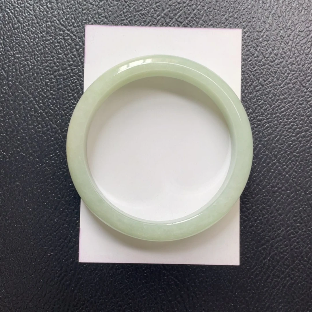 翡翠手镯未镶嵌54.7圈口