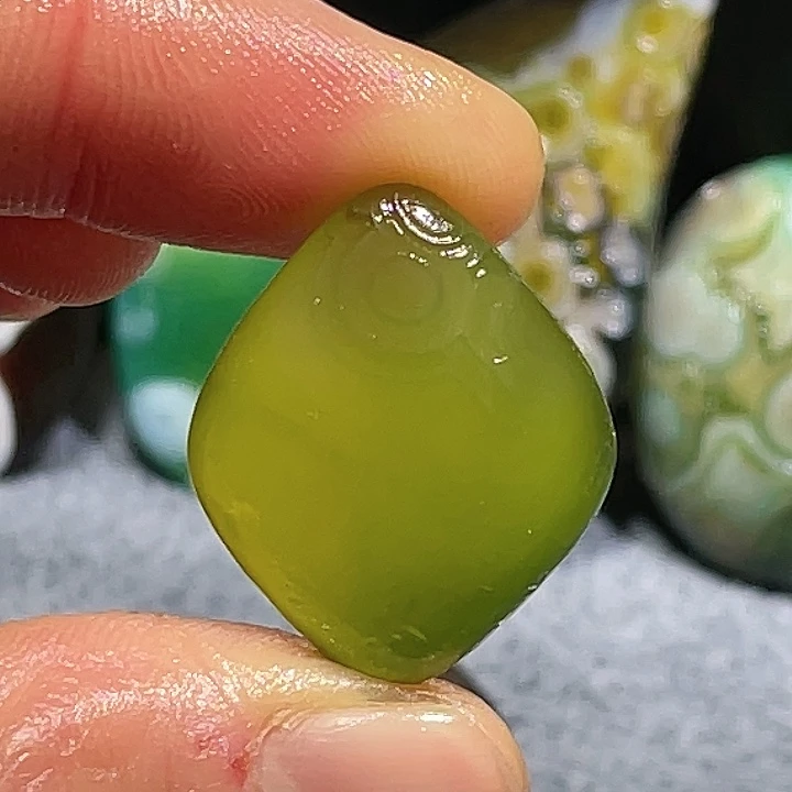 玛瑙/玉髓未镶嵌珠宝奇石