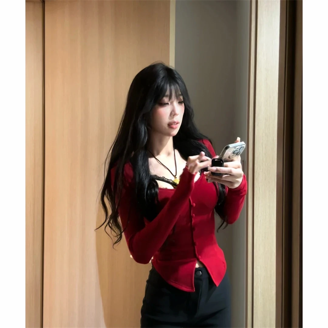 红色春秋薄绒蕾丝拼接上衣修身百搭性感纯欲显瘦气质内搭长袖T恤
