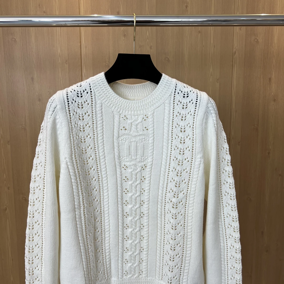 滑雪白色提花针织长袖