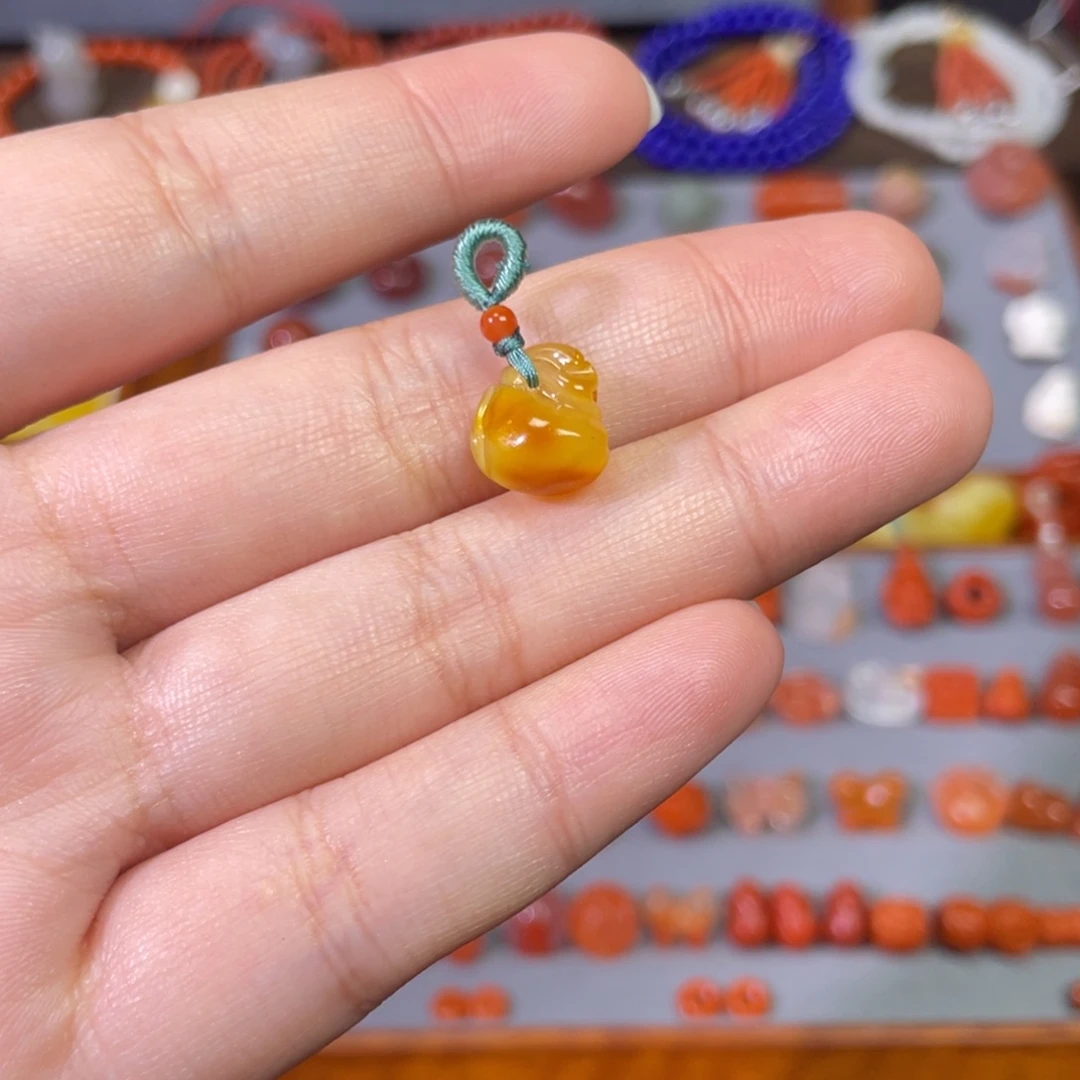 蜜蜡未镶嵌裸石小钱袋