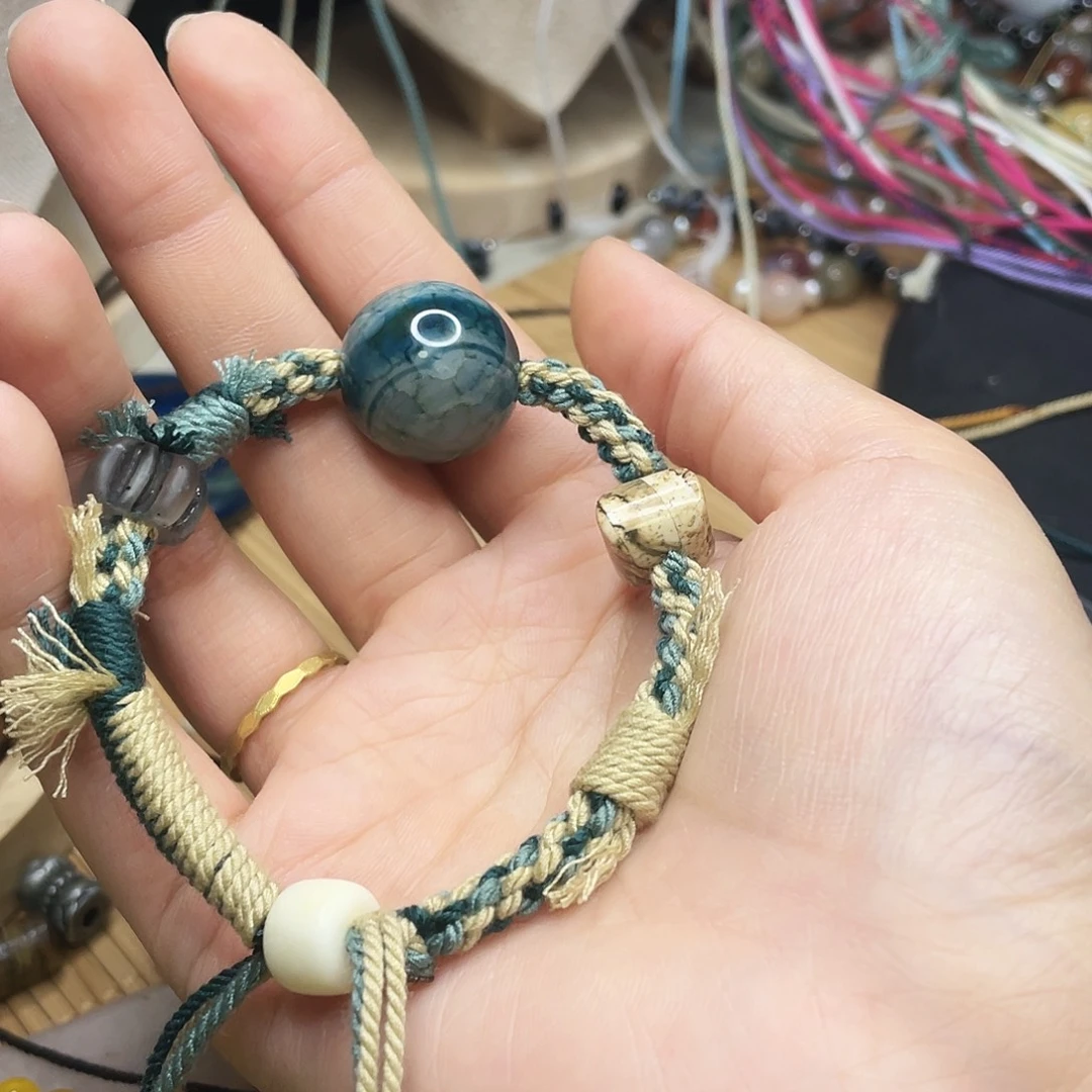 非金属非金属手绳0001