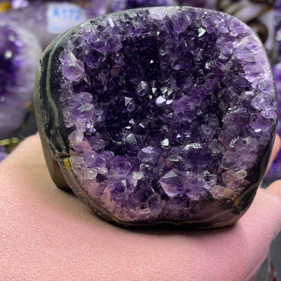 紫晶大型摆件（非配饰）未镶嵌