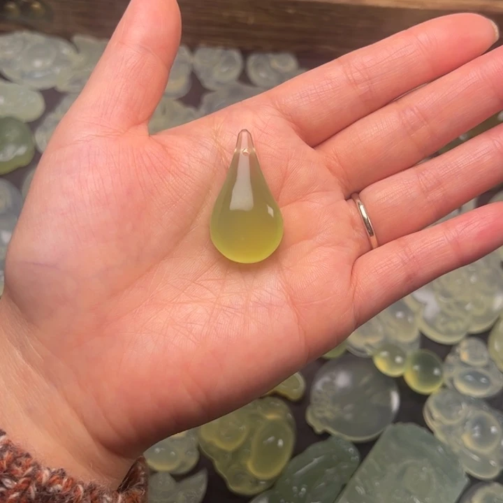 蛇纹石玉合金颈饰
