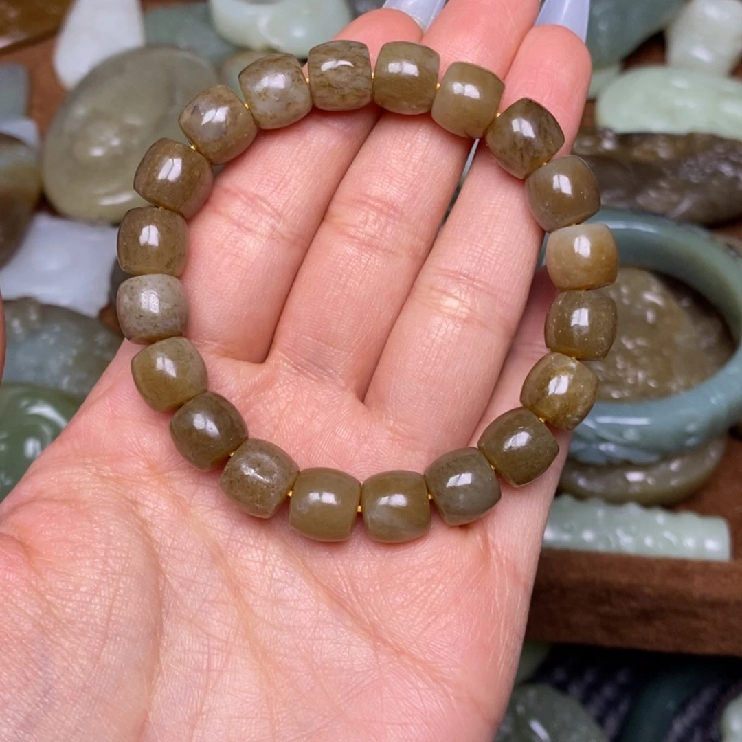 和田玉颈饰未镶嵌