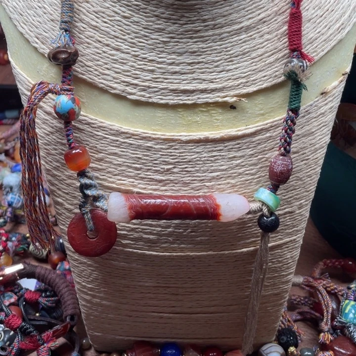 玛瑙/玉髓颈饰未镶嵌