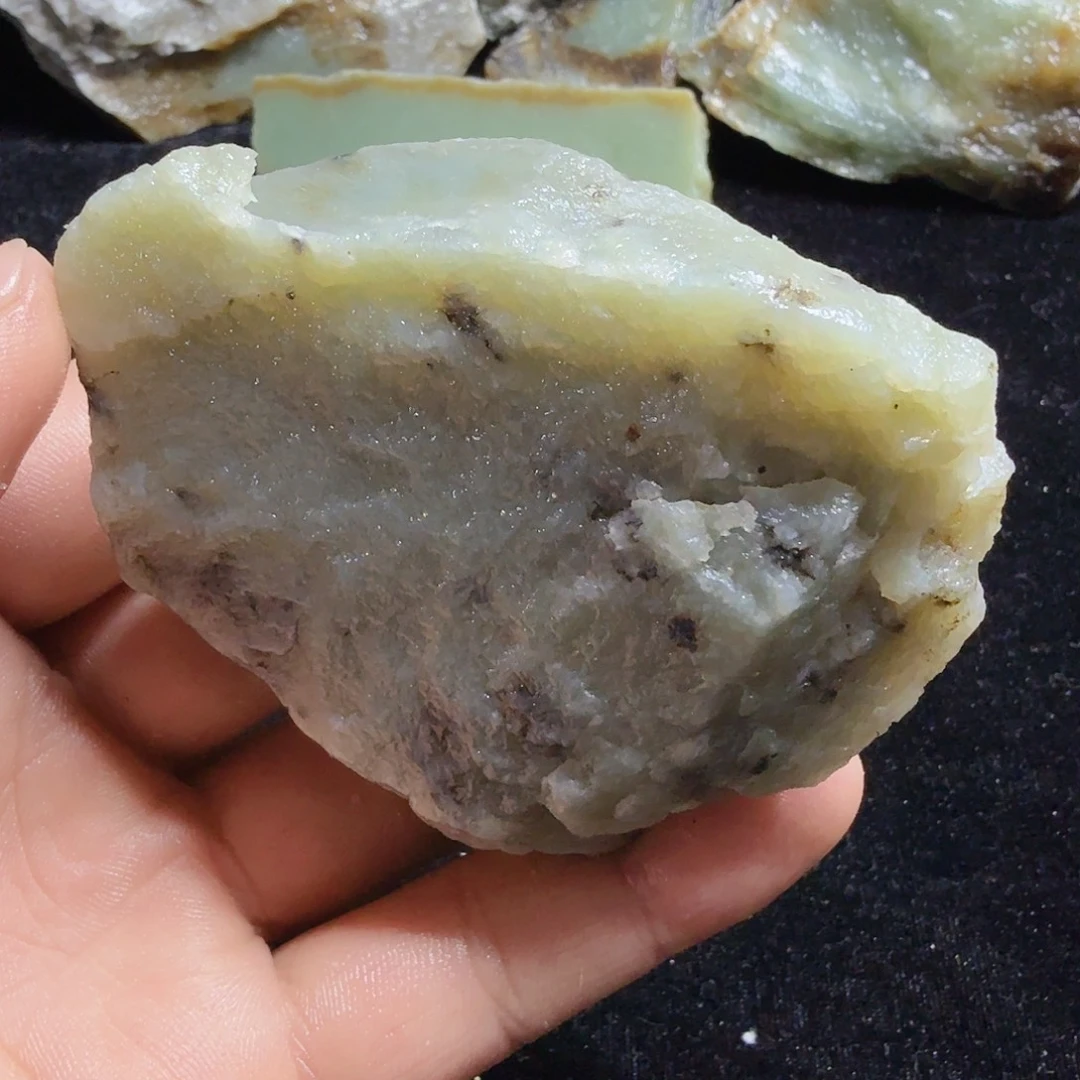 和田玉（糖玉）未镶嵌珠宝半成品
