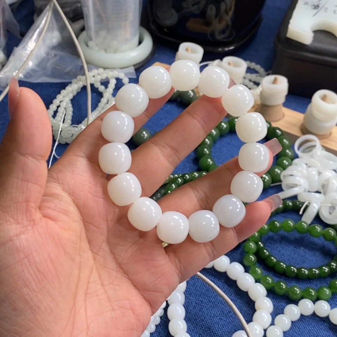 未镶嵌手链和田玉规**务