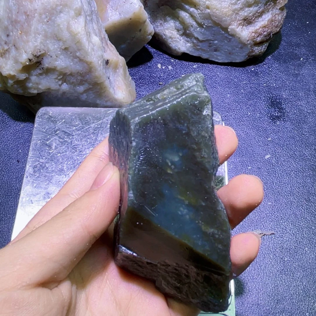 未镶嵌和田玉珠宝半成品
